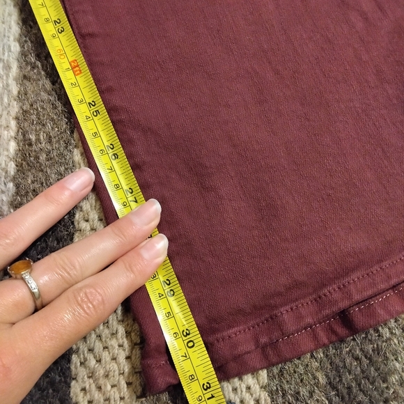 Mother High Waisted Weekender Skimp Flare Jeans in Play Date Burgundy Size 31 - Picture 12 of 12
